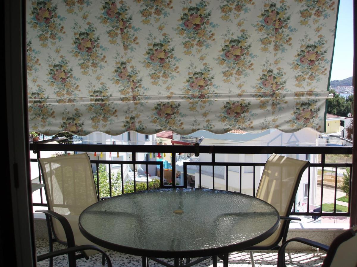 Aegean Seabreeze Apartment Nea Iraklitsa ภายนอก รูปภาพ
